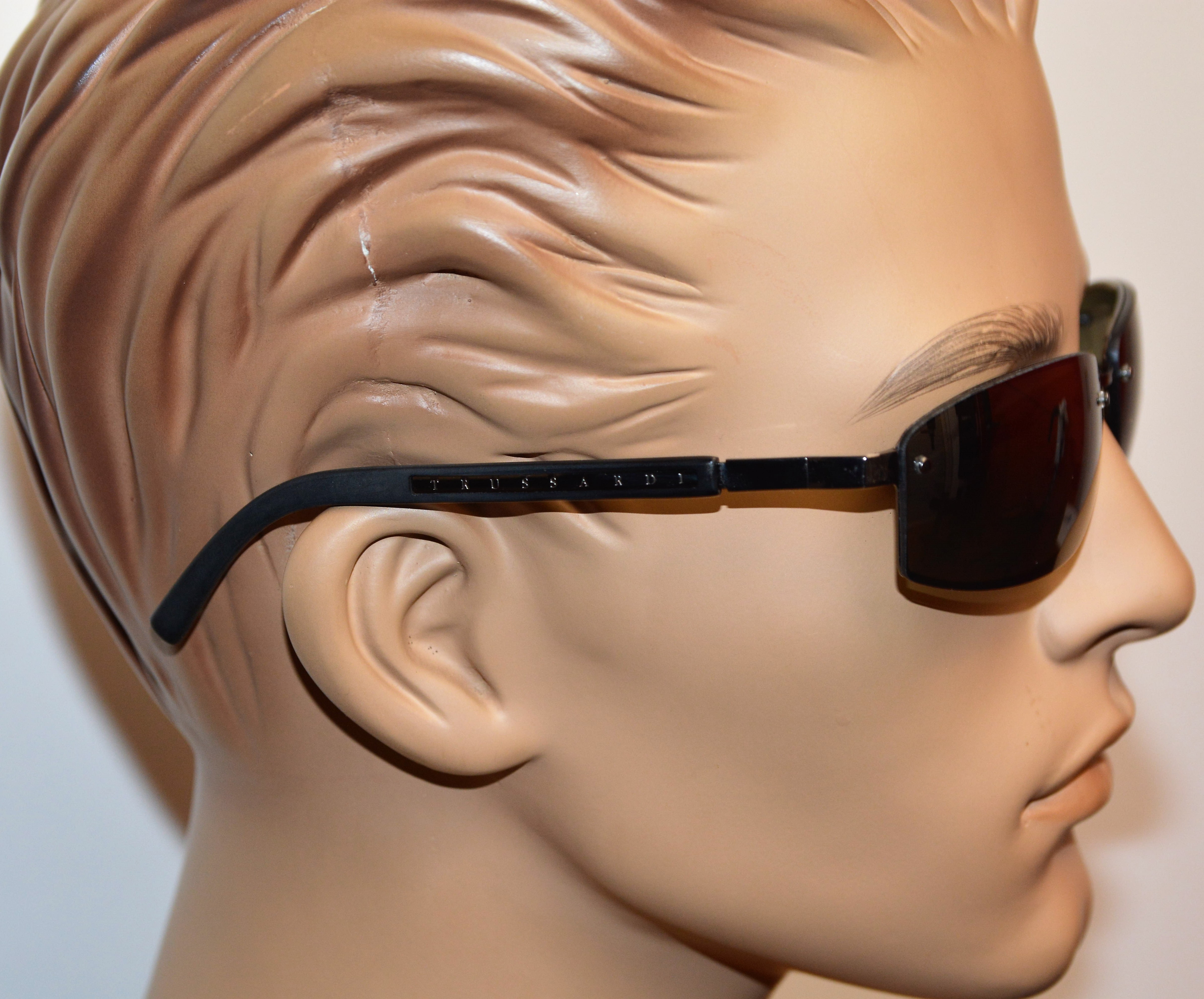 Designer sunglasses Trussardi Visibilia TE 20439 711 6319 135 Black