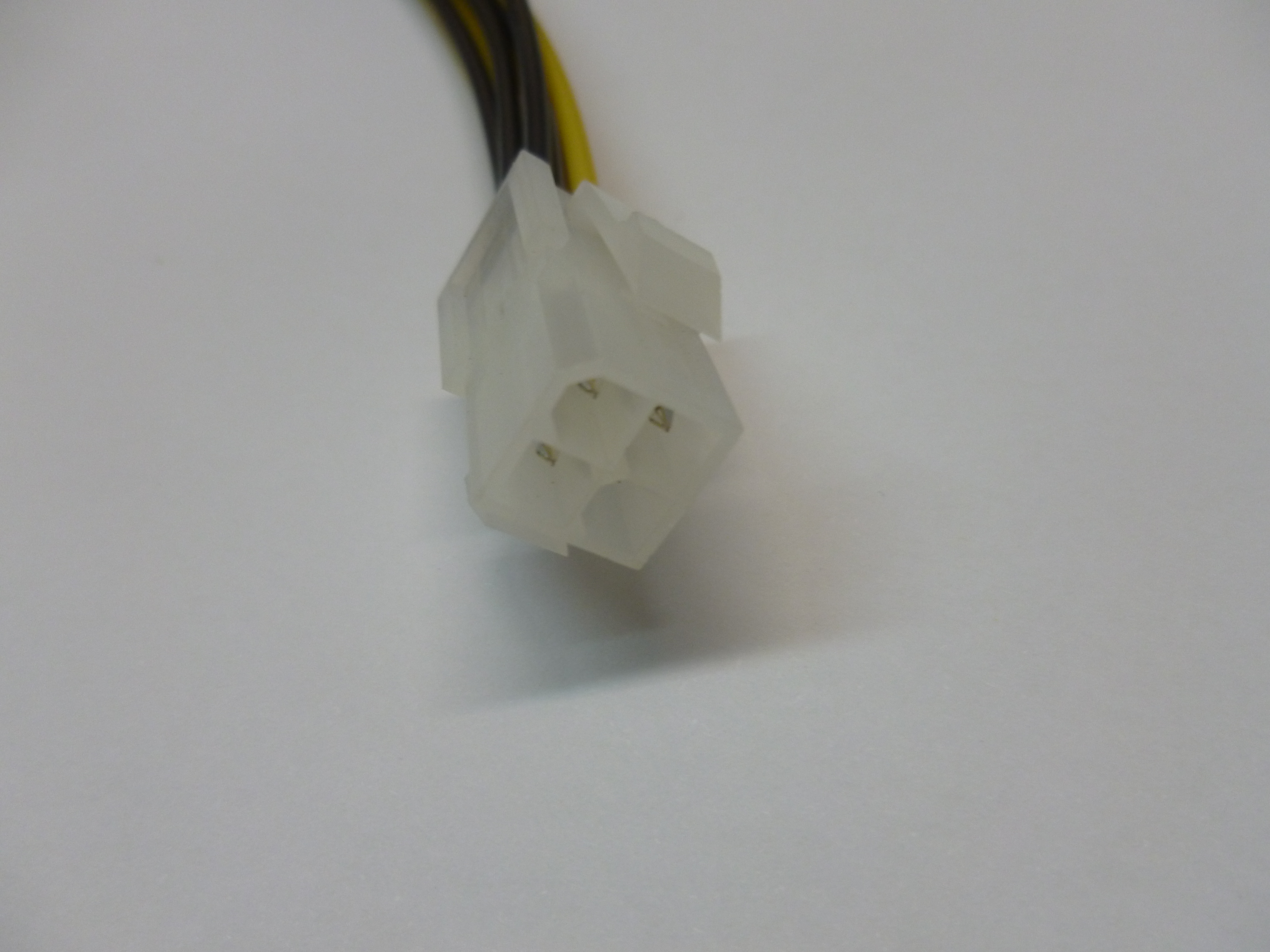 ATX 4-Pin Male to 8-Pin Female EPS Power Cable Adapter (20cm) (OEM)