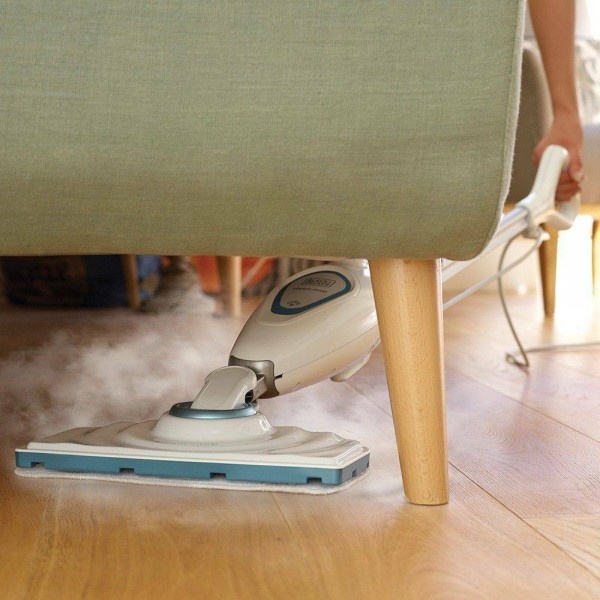 Black & Decker 3bar Pressure Steam Cleaner with Pole