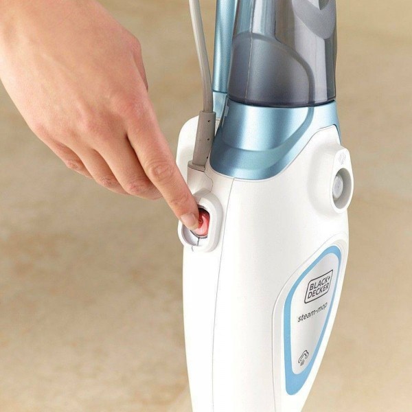 Black & Decker 3bar Pressure Steam Cleaner with Pole