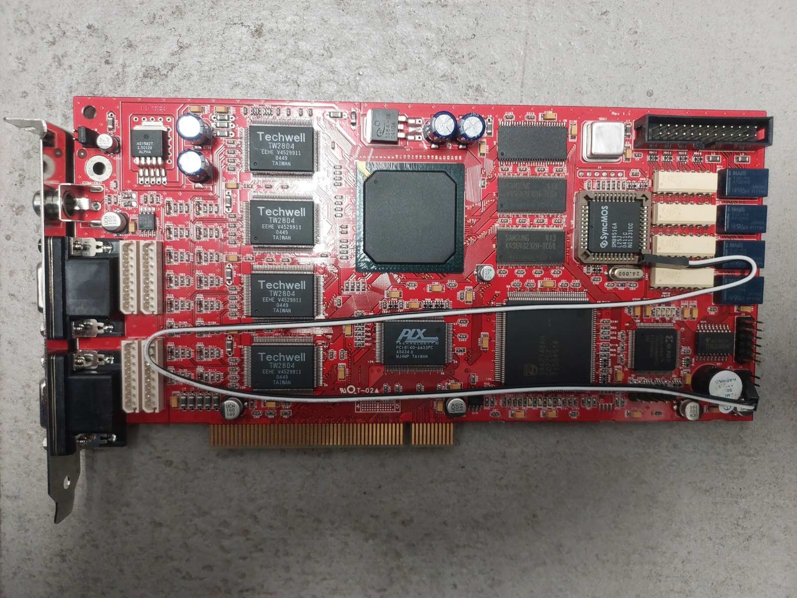 PCI DVR Card (D-Type, ) (16-CHANNELS) (Retail Package) (MP4-16240)