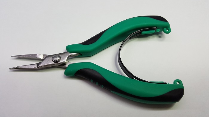 Sprotek STP-252 Mini 5-inch Flat Nose Pliers (Green-Black)