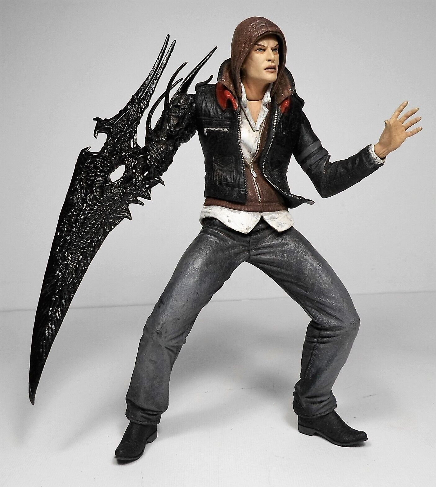 NECA PROTOTYPE 2009 Promo Alex Mercer Figure