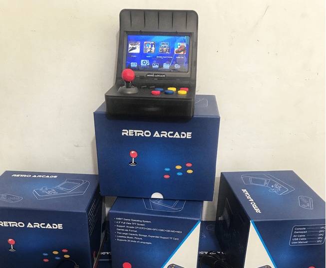 RETRO ARCADE Game Console 64bit ΣΕ ΓΚΡΙ-ΔΙΑΦΑΝΕΣ ΧΡΩΜΑ 3000+ Classic Games 4.3