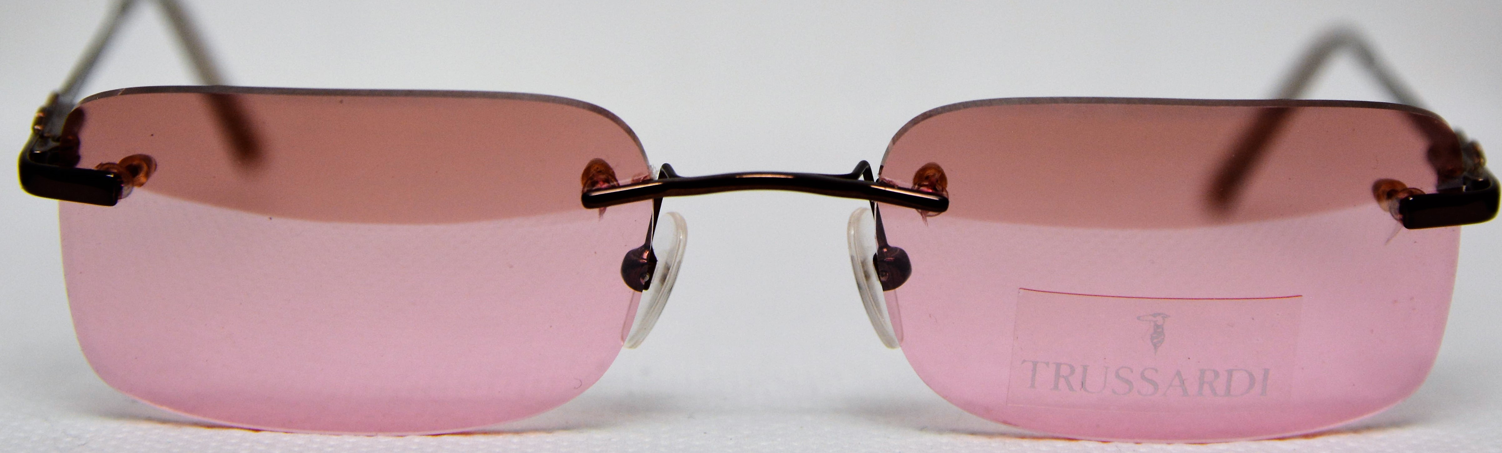 Designer sunglasses Trussardi By Visibilia TE 10261 811 52 14 135 Pink