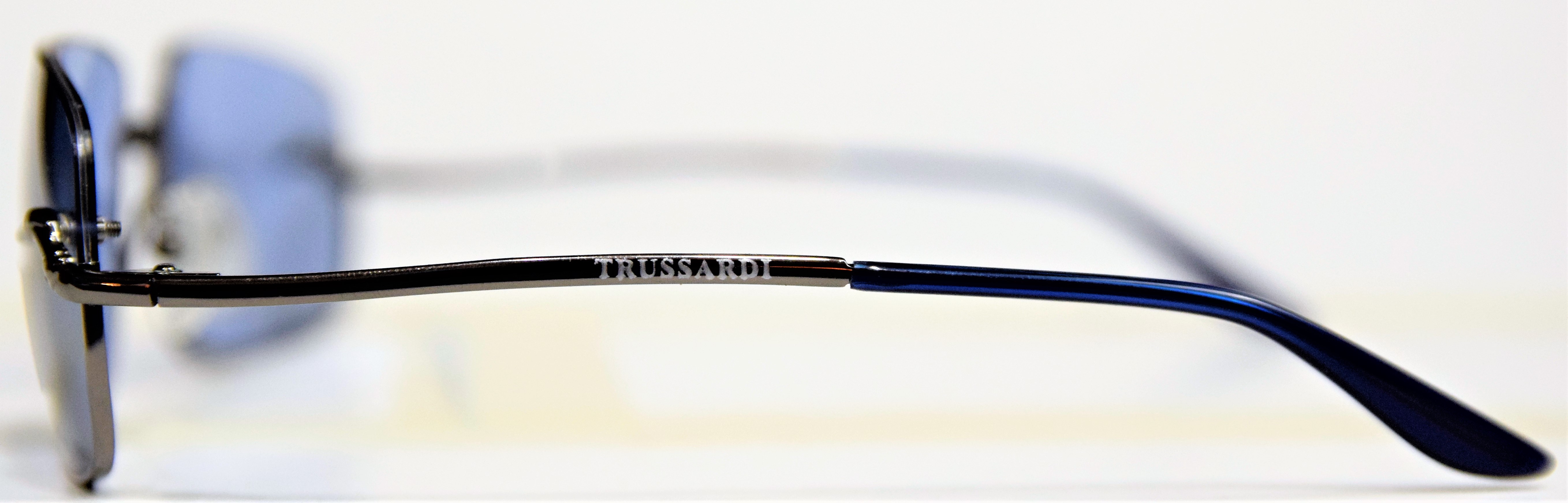 Trussardi Vintage 2000s Sunglasses VISIBILIA TE 20435 (711 5818 135) (OEM)