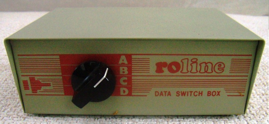 Roline Data Switch Box 1 PC to 5 female VGA Monitor (USED)