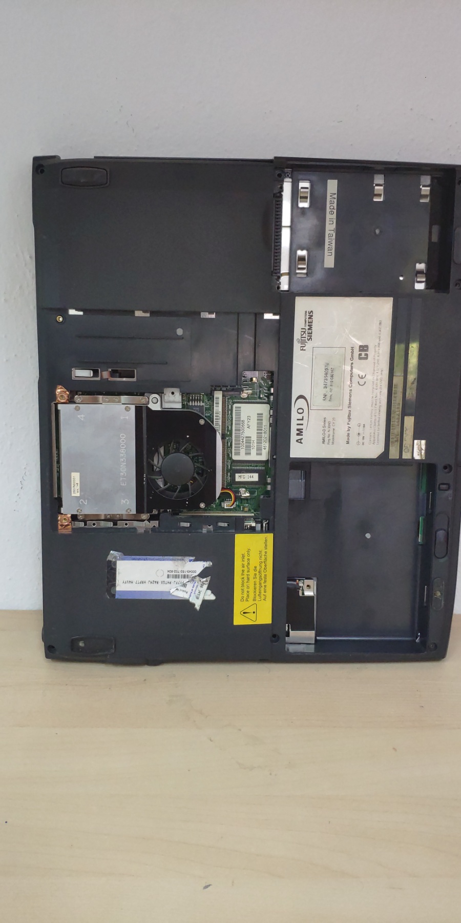 Repair Parts for Fujitsu Amilo N-30N3