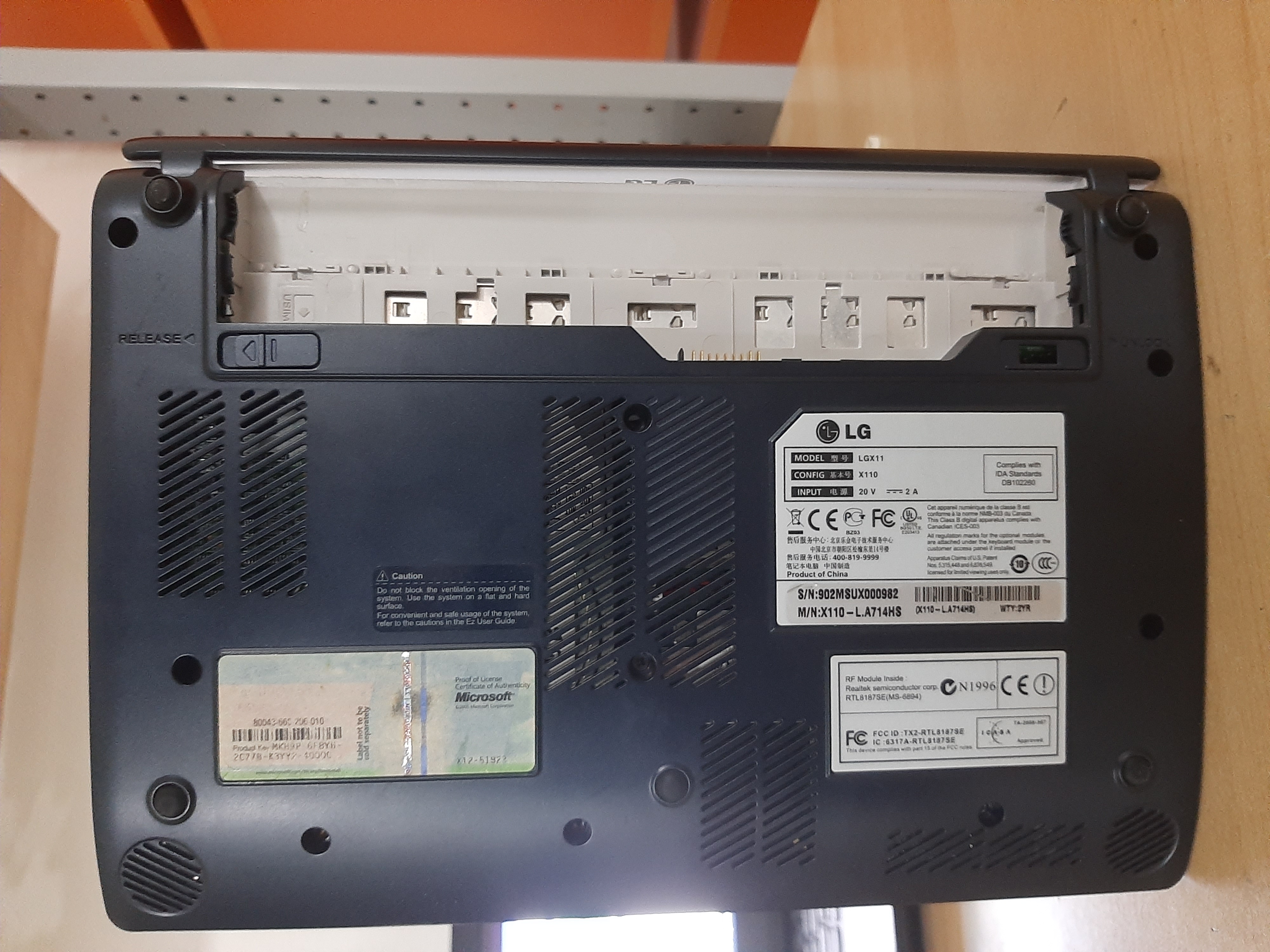 LG X110 - Atom N270 1.6GHz - 1GB - 80GB - (lubuntu 184 x86)