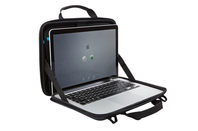 Thule Gauntlet 3 15