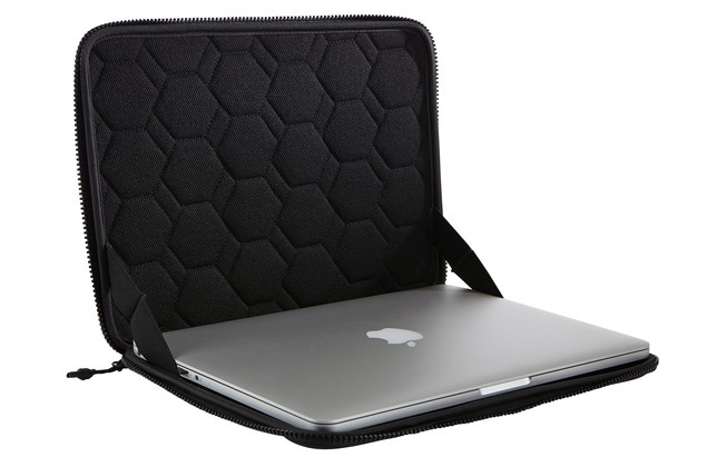 Thule Gauntlet 3 Θήκη Sleeve για MacBook Pro Retina 15