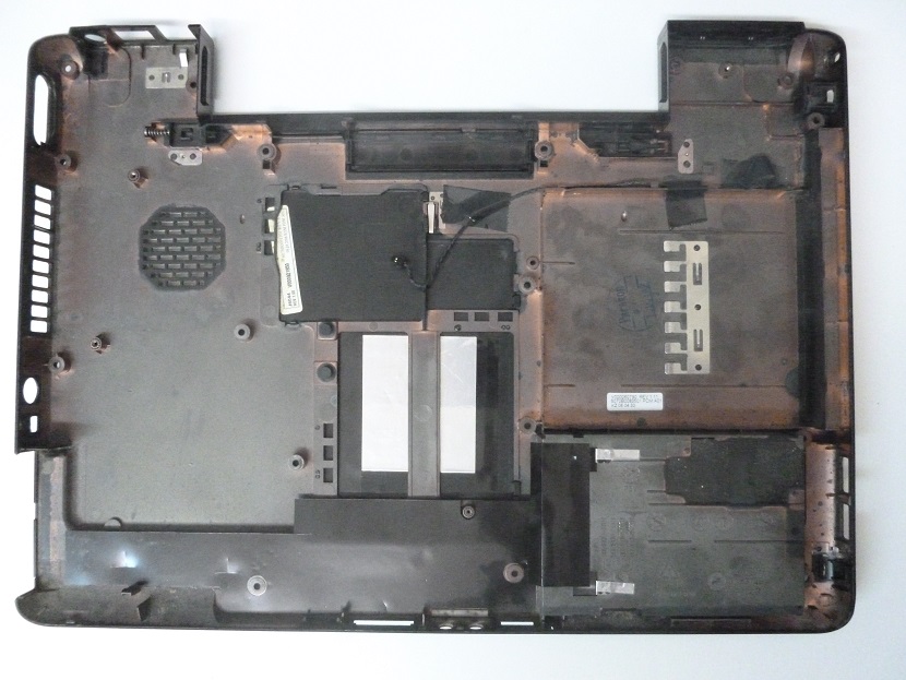 Toshiba Satellite A100 - 233 Bottom Cover (ΜΤΧ)