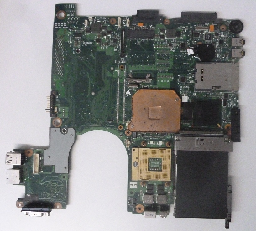 Toshiba Satellite A100 - 233 Motherboard (MTX)