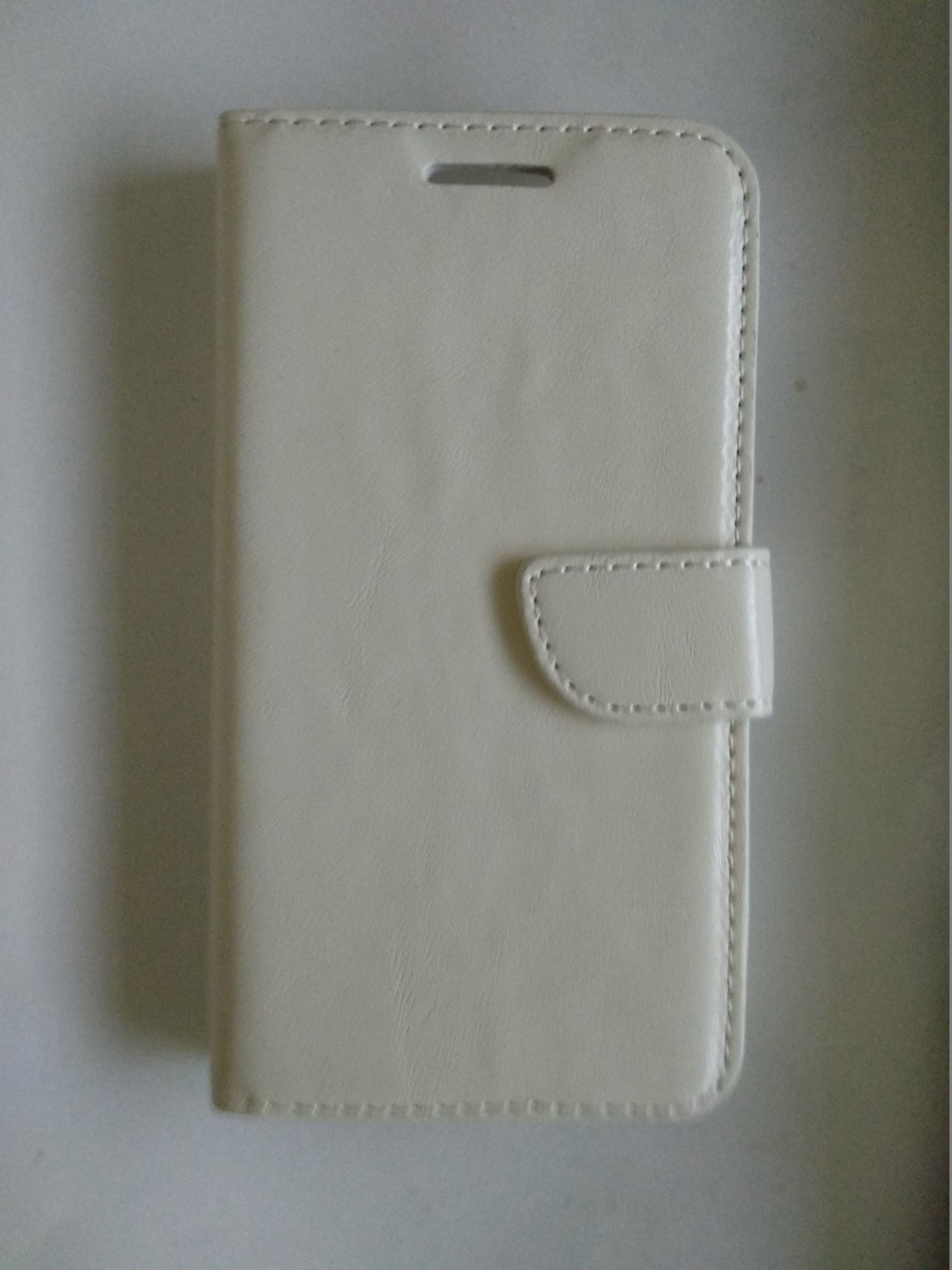 Vodafone Smart 4 Power Leather Wallet Case with Plastic Back Cover - White (OEM)