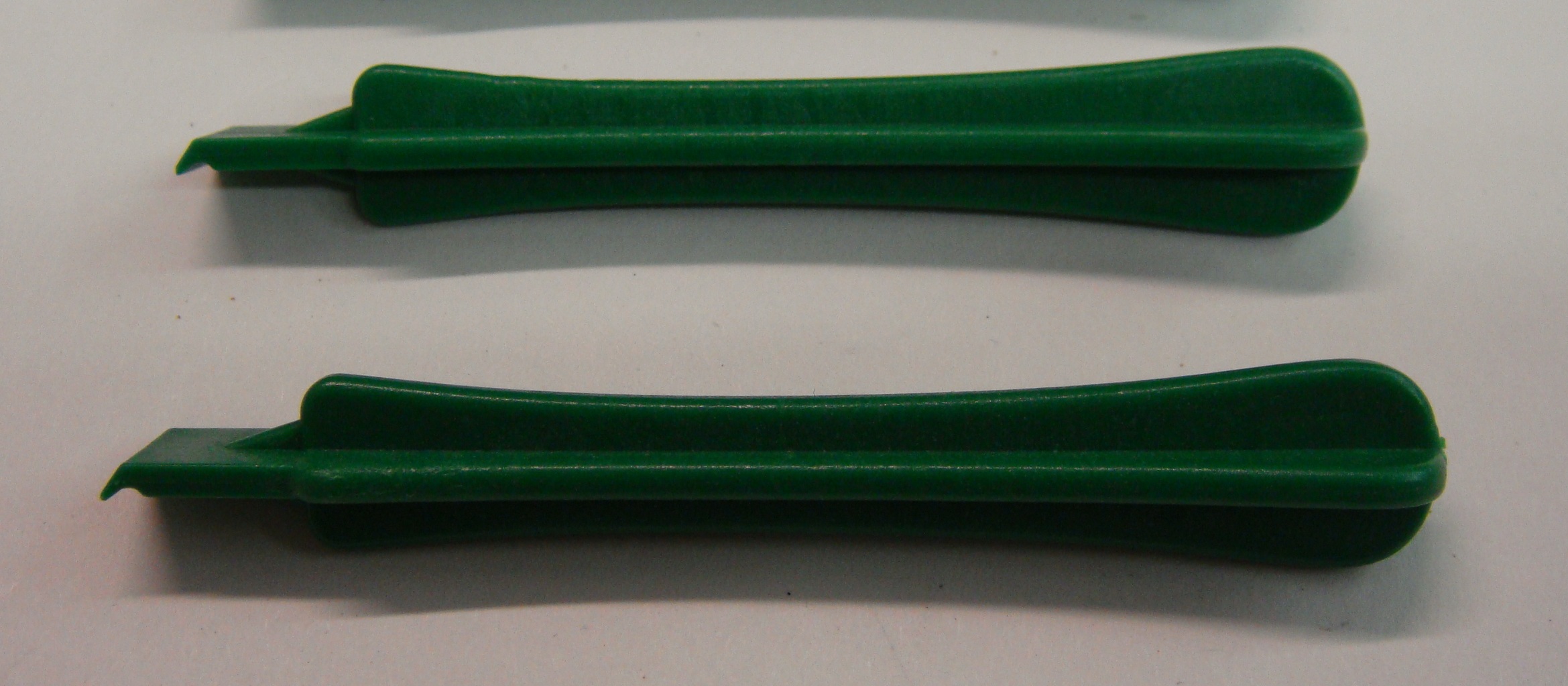 Plastic Pry Tool Set for Mobile Devices