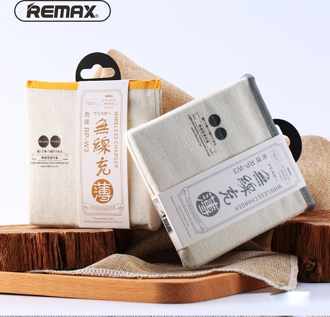 QI Remax RP-W3 Ασύρματος Φορτιστής Flying Saucer Black