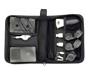 Logic3 Travel Kit for iPod and iPod Mini (Cases)